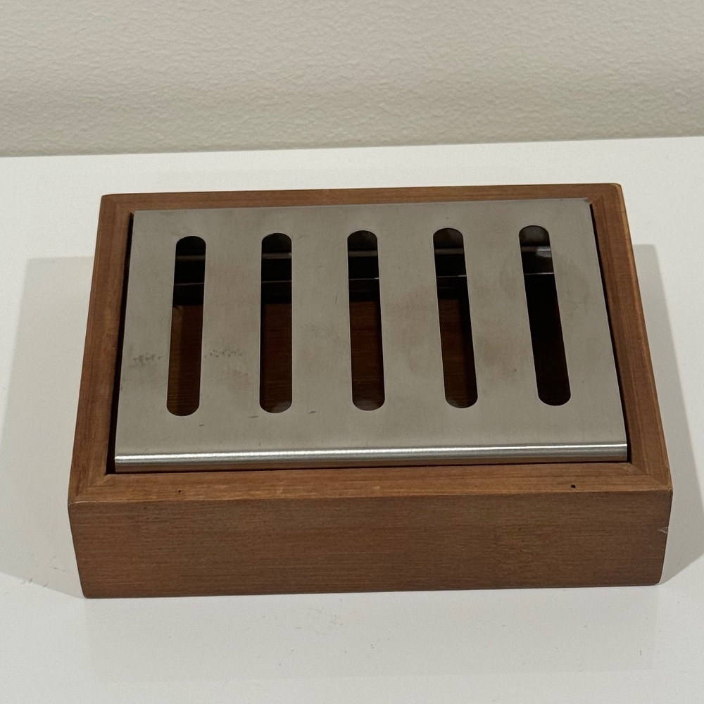 NEW - Crate & Barrel Dixon Bamboo Soap Dish